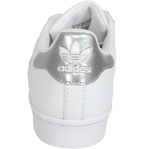 adidas sneakers damen weiß silber|Silberne adidas Sneaker für Damen online kaufen .